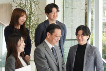 採用情報